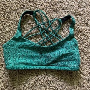 Lululemon Free to Be Wild Bra 8